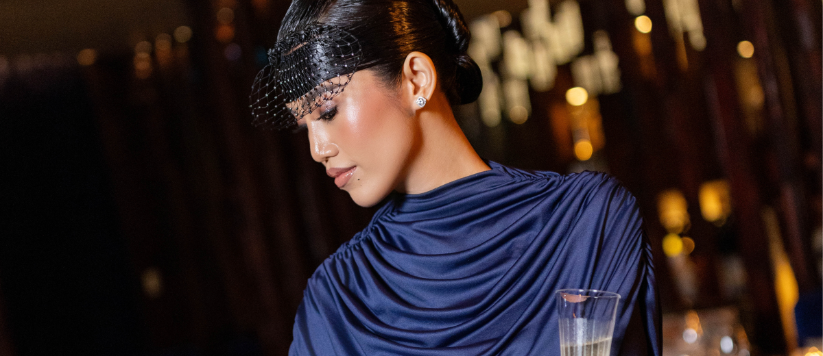 Mình là Cổ Ngân - Beauty Blogger, Makeup Artist và Nhà sáng tạo nội dung. 