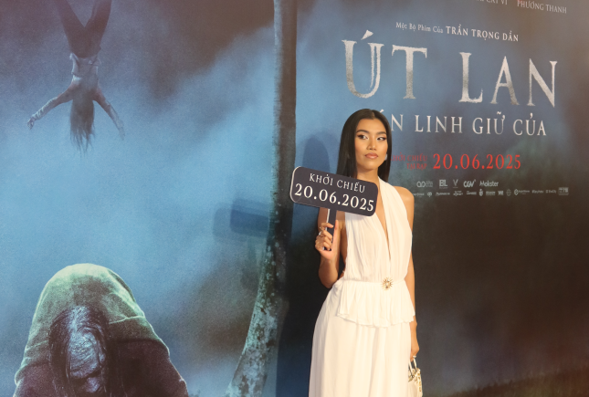 “Út Lan” Oán Linh Giữ Cửa: Khi Tay Còn Lạnh – Trải Nghiệm Kinh Dị Của Ngân! 