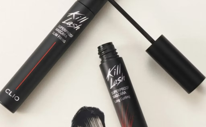 ￼Mascara Clio chuốt mi dài và dày, cong mi chống thấm nước lâu trôi