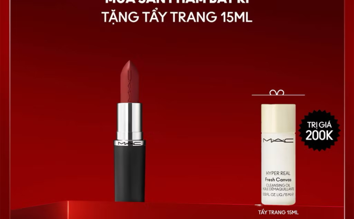 ￼Son MACximal Sleek Satin không chỉ mang đến chất son satin căng bóng, mềm mượt mà còn duy trì độ dưỡng ẩm môi trong 8h 