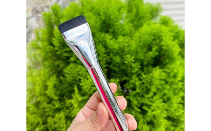 Cọ dẹt dàn trãi kem nền, kem lót, mặt nạ dreamer umi hàng đẹp siêu mảnh có đầu bọc cọ