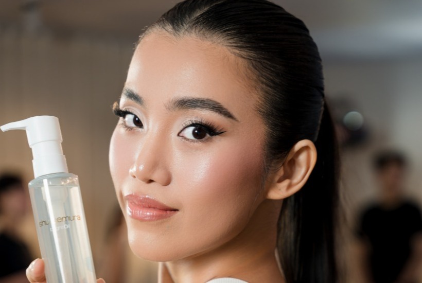 Shu Uemura BrightOil: Khi Lớp Nền Hoàn Hảo Nhất Chính Là Làn Da Mộc 