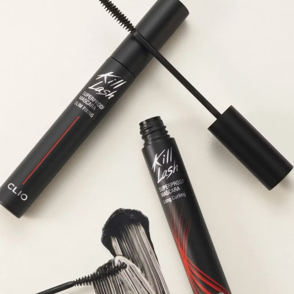 ￼Mascara Clio chuốt mi dài và dày, cong mi chống thấm nước lâu trôi
