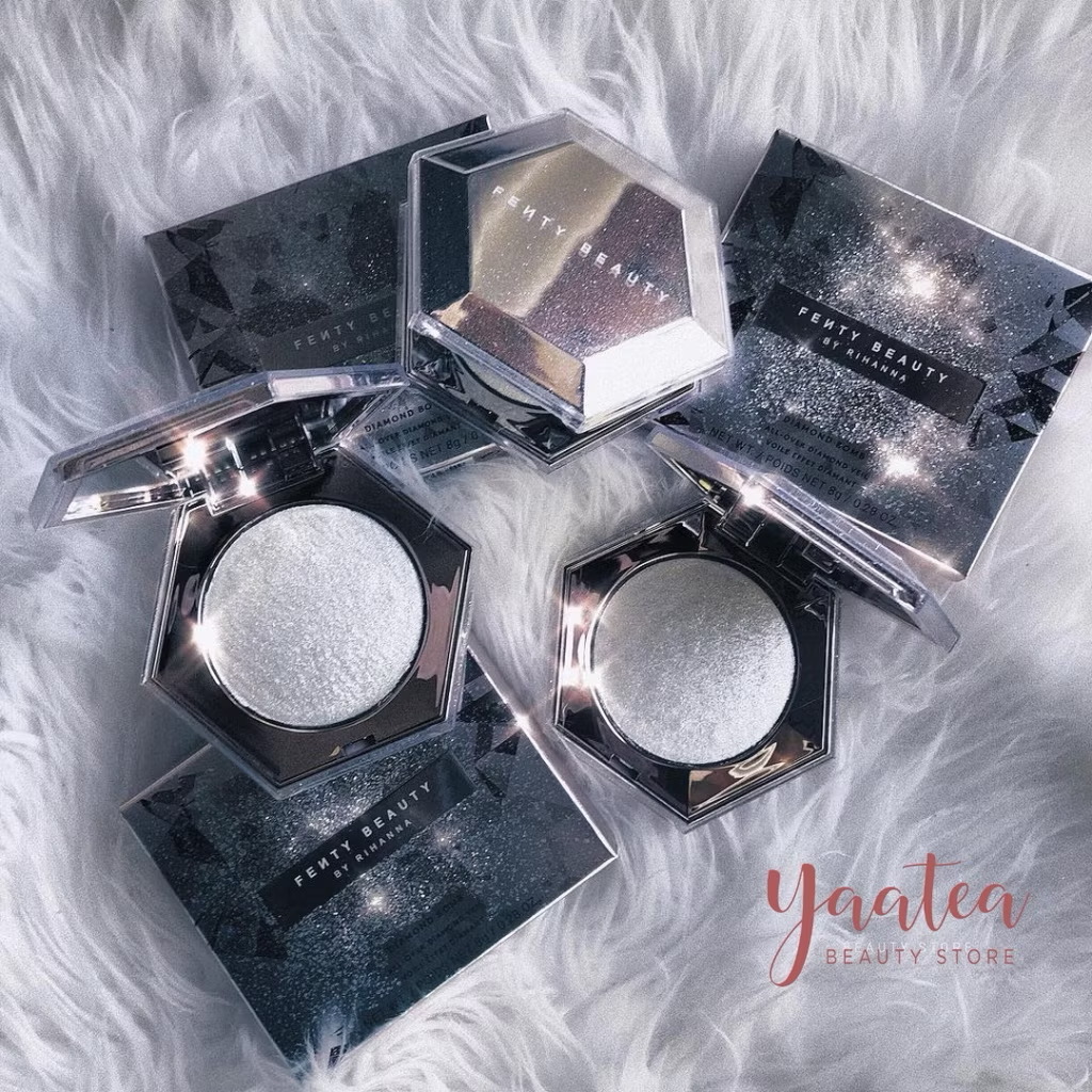 ￼Highlight FENTY BEAUTY DIAMOND BOMB 